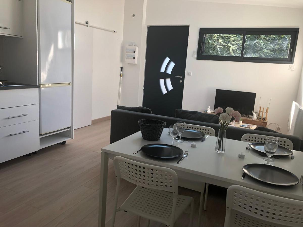 Appartement Paisible Proche Centre Ville Bron Εξωτερικό φωτογραφία